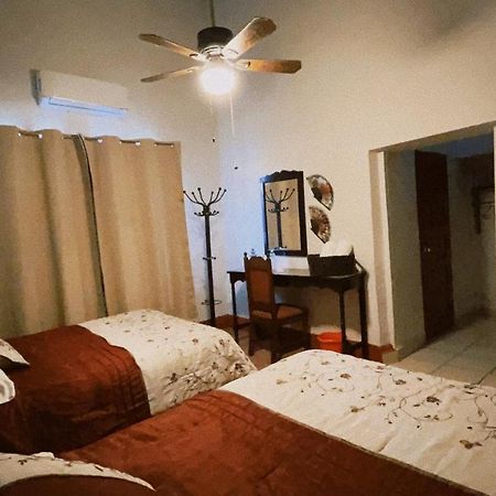 Hostal La Espanola Parras Parras de la Fuente Exterior foto