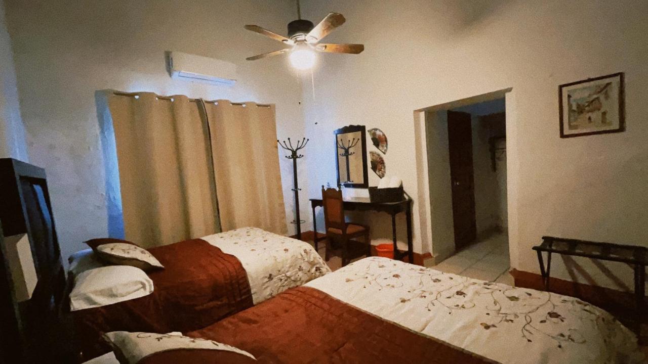 Hostal La Espanola Parras Parras de la Fuente Exterior foto